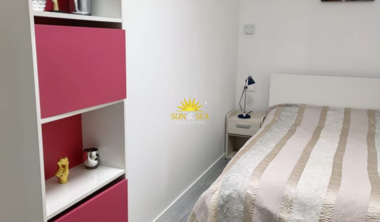 1 Zimmer Studio zu vermieten in Alicante / Alacant Stadt - 800 € (Ref: 10134882)