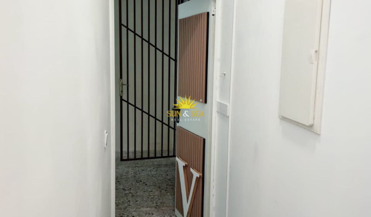 1 Zimmer Studio zu vermieten in Alicante / Alacant Stadt - 800 € (Ref: 10134882)