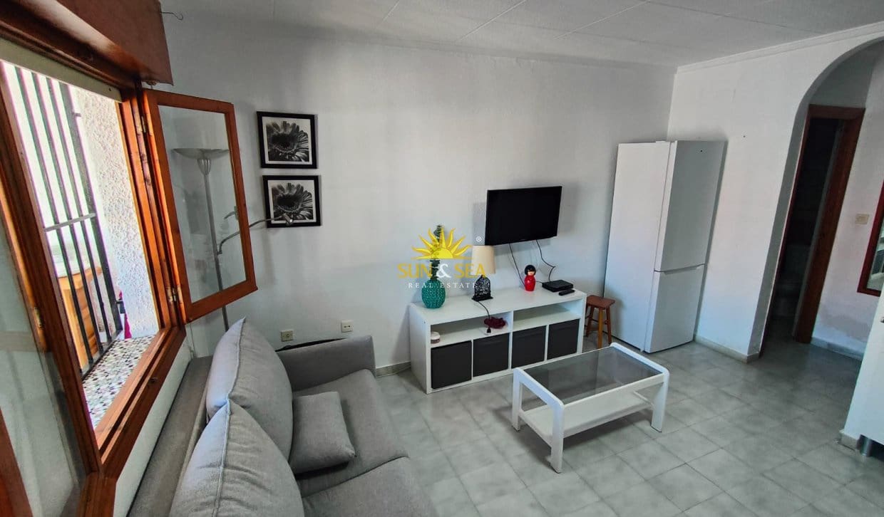   1 soveværelse   ferieByhus i El Chaparral     - € 700 (Ref: 10135026)