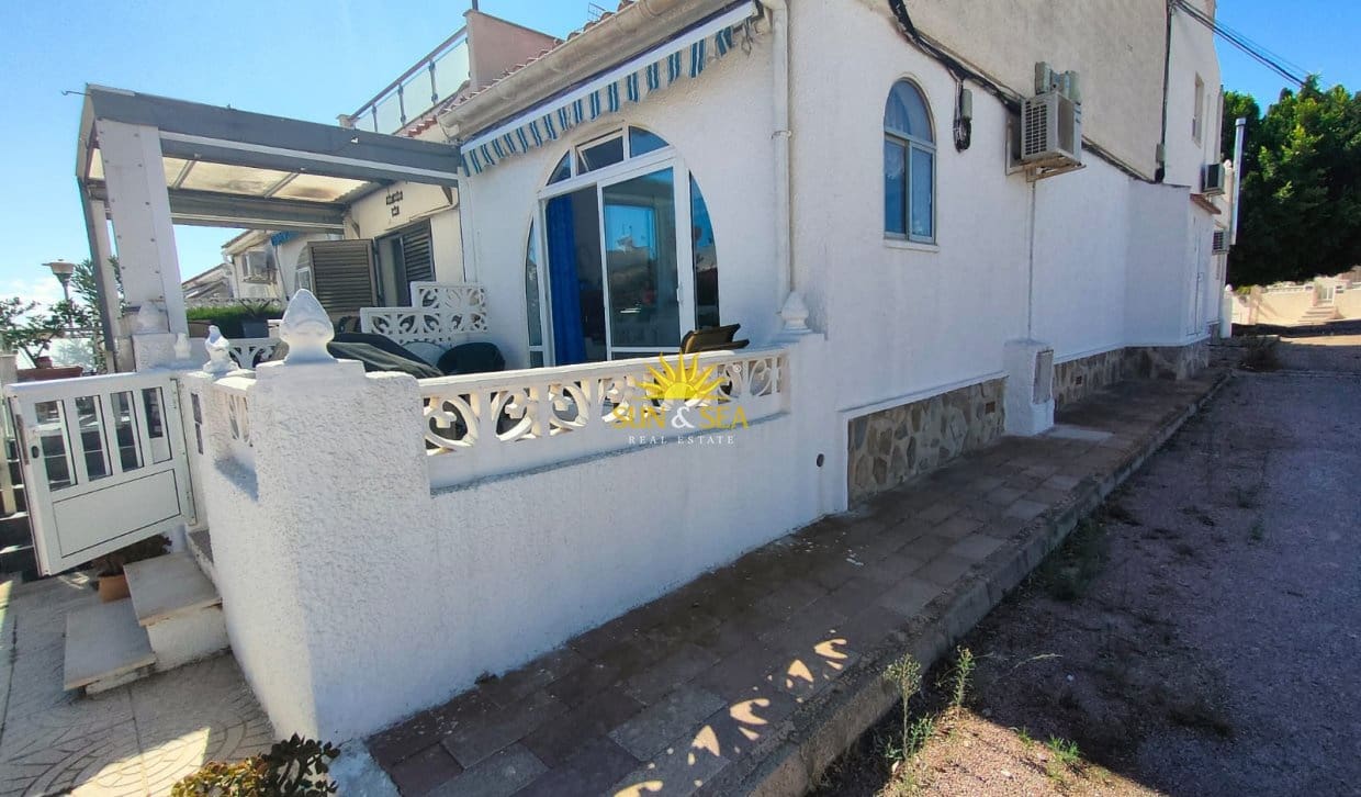   1 soveværelse   ferieByhus i El Chaparral     - € 700 (Ref: 10135026)