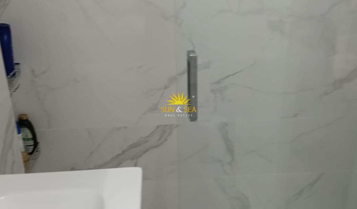 Apartamento de 1 habitación en Benidorm en alquiler vacacional con garaje - 1.200 € (Ref: 10135116)