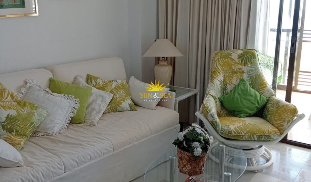 Apartamento de 1 habitación en Benidorm en alquiler vacacional con garaje - 1.200 € (Ref: 10135116)