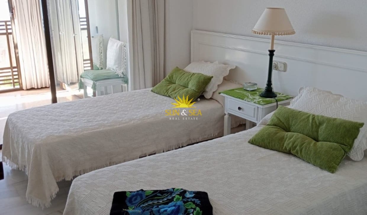 Apartamento de 1 habitación en Benidorm en alquiler vacacional con garaje - 1.200 € (Ref: 10135116)