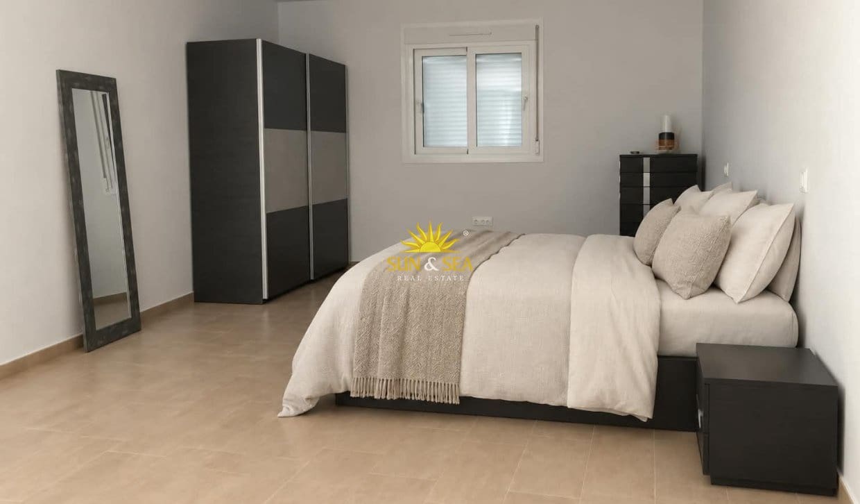 2 sovrum Villa att hyra i Gran Alacant med pool garage - 1 200 € (Ref: 10135117)