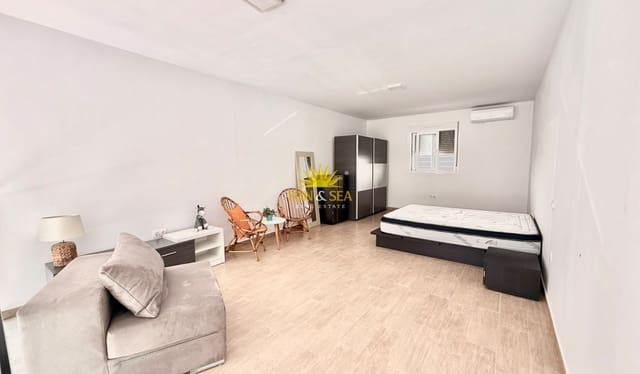 Villa/Maison de 2 chambres à louer à Monte y Mar, Santa Pola avec piscine garage - 1 200 € (Ref: 10135117)