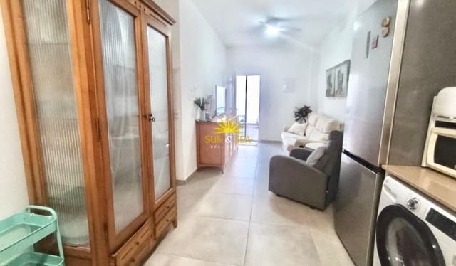 2 soveværelse Lejlighed til leje i Torre de la Horadada, Pilar de la Horadada - € 750 (Ref: 10136319)
