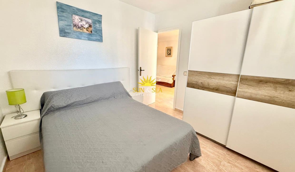 1 sypialnia Apartament na sprzedaż w Pilar de la Horadada z basenem garażem - 150 000 € (Ref: 10136433)