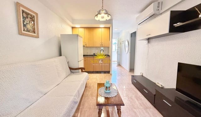1 soverom Leilighet til salgs i Mil Palmeras, Pilar de la Horadada med svømmebasseng garasje - € 150 000 (Ref: 10136433)