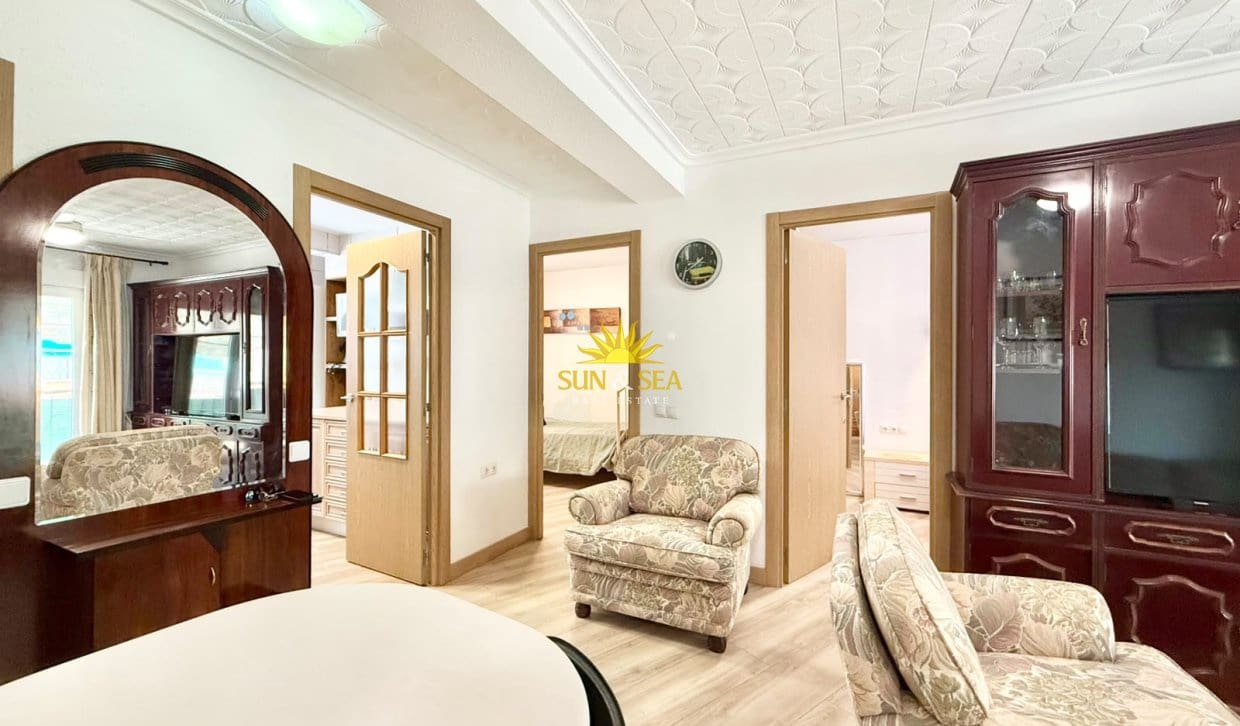 3 soverom Leilighet til leie i Alicante by - € 1 000 (Ref: 10136434)