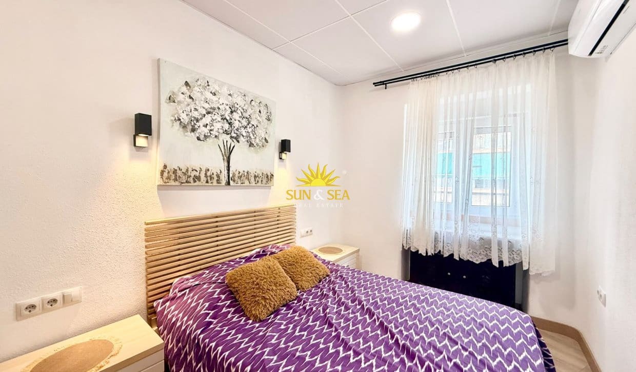 3 soverom Leilighet til leie i Alicante by - € 1 000 (Ref: 10136434)