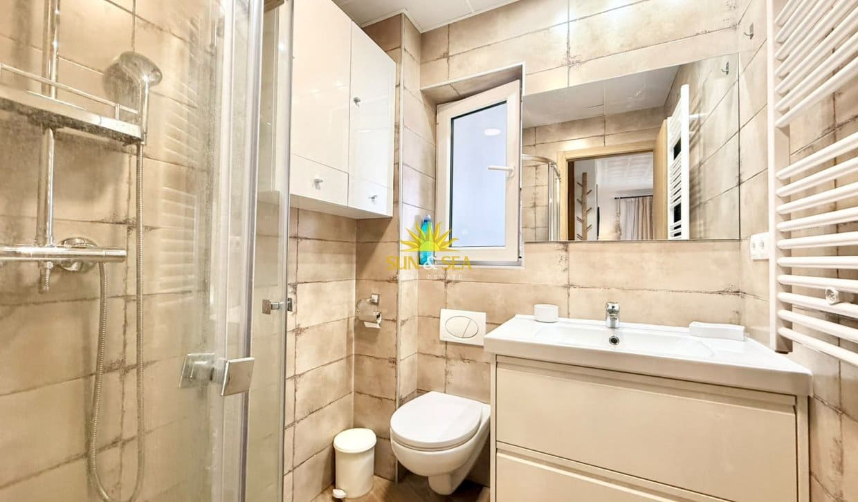 3 soverom Leilighet til leie i Alicante by - € 1 000 (Ref: 10136434)