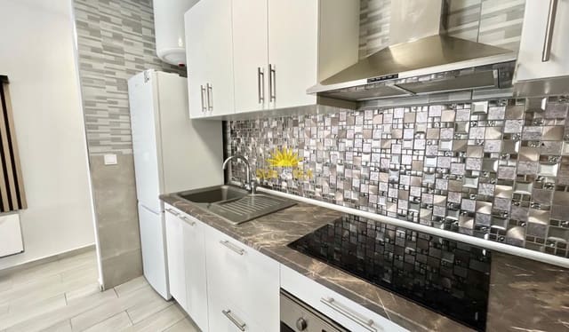 2 sovrum Lägenhet att hyra i El Molino, Torrevieja med pool - 850 € (Ref: 10136435)