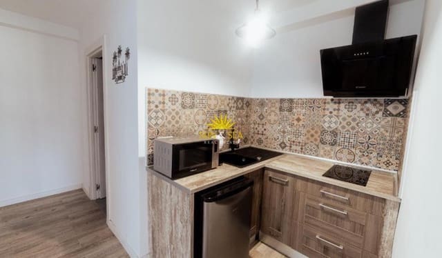 1 bedroom Apartment for rent in Centro Urbano, Benidorm with pool garage - € 1,100 (Ref: 10136553)