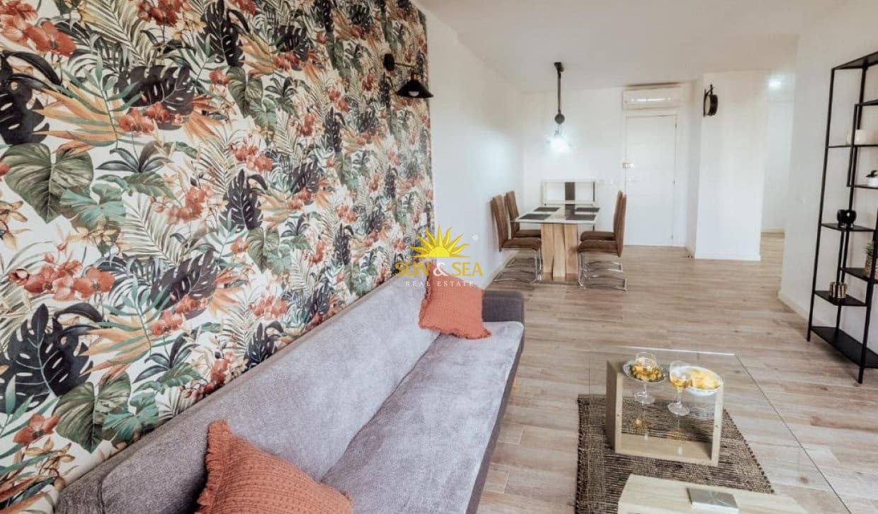 1 bedroom Apartment for rent in Benidorm with pool garage - € 1,100 (Ref: 10136553)