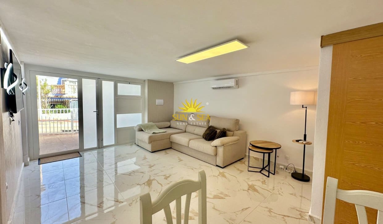 Estudio de 1 habitación en Cabo Cervera en alquiler con garaje - 650 € (Ref: 10136733)
