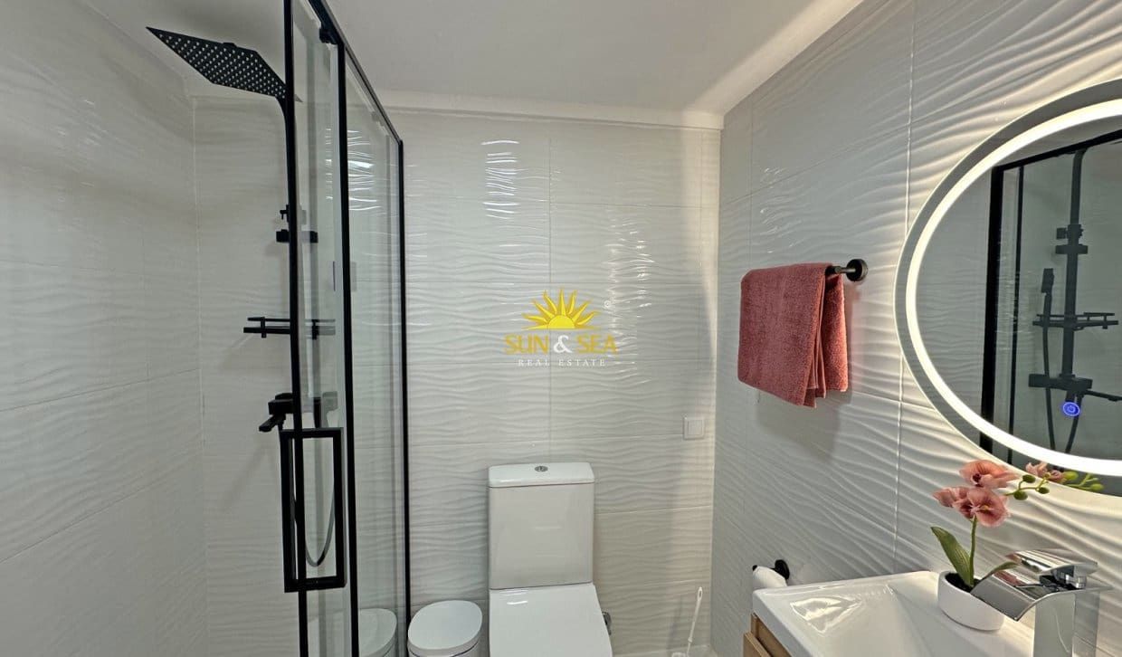 Estudio de 1 habitación en Cabo Cervera en alquiler con garaje - 650 € (Ref: 10136733)
