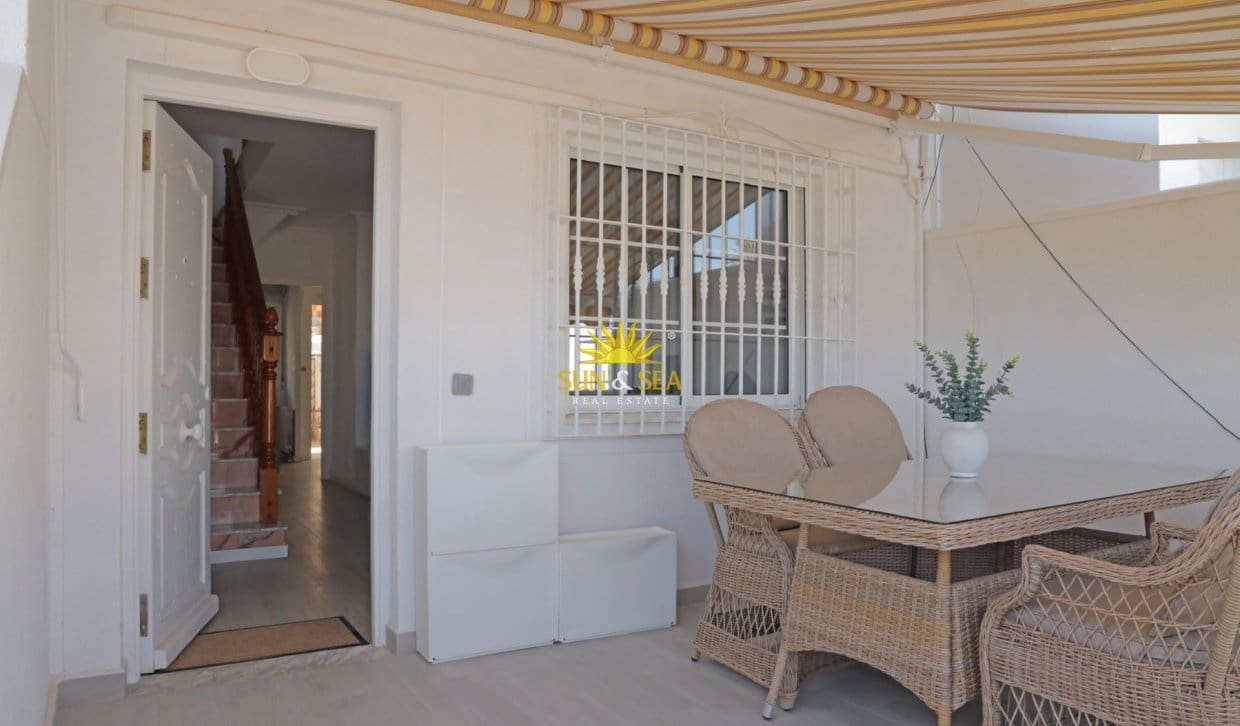 Appartement de 2 chambres à louer à Cabo Cervera - 950 € (Ref: 10138857)
