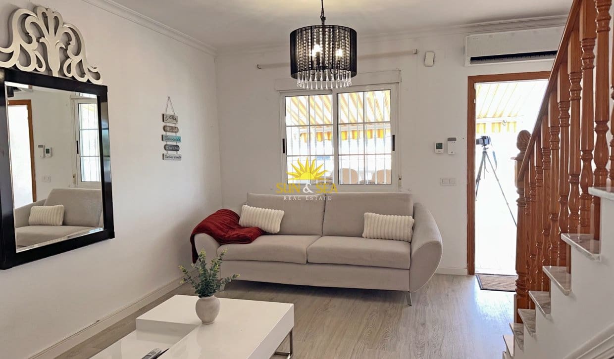 Appartement de 2 chambres à louer à Cabo Cervera - 950 € (Ref: 10138857)
