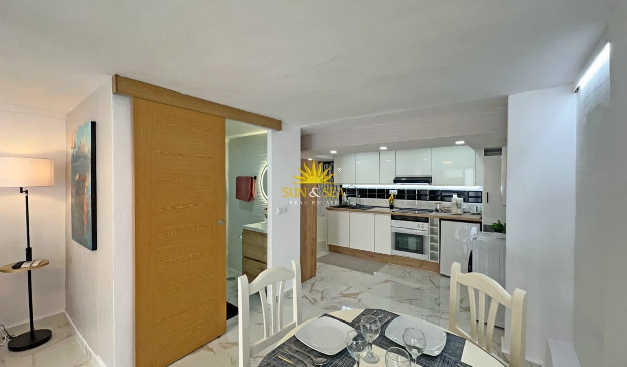 Appartement de 2 chambres à louer à Cabo Cervera - 950 € (Ref: 10138857)