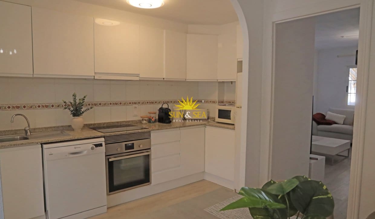 Appartement de 2 chambres à louer à Cabo Cervera - 950 € (Ref: 10138857)
