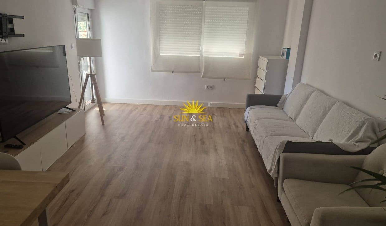 3 camera da letto Appartamento da affittare in El Campello - 1.150 € (Rif: 10140015)
