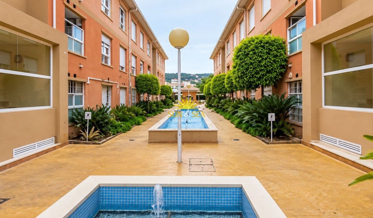 3 sypialnia Apartament do wynajęcia w Javea / Xabia z basenem garażem - 1 500 € (Ref: 10140016)