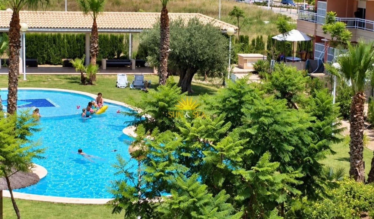 3 sypialnia Apartament do wynajęcia w Javea / Xabia z basenem garażem - 1 500 € (Ref: 10140016)