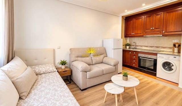 1 slaapkamer Appartement te koop in Centro, Torrevieja met zwembad - € 95.000 (Ref: 10140187)