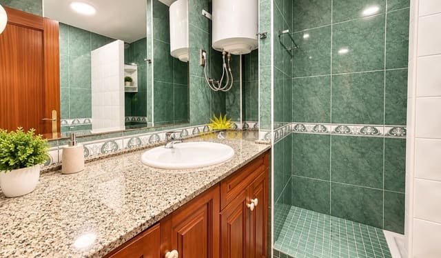 1 slaapkamer Appartement te koop in Centro, Torrevieja met zwembad - € 95.000 (Ref: 10140187)