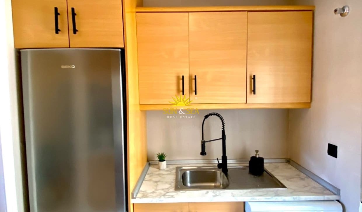 2 camera da letto Appartamento da affittare in Orihuela Costa con piscina garage - 1.050 € (Rif: 10140189)