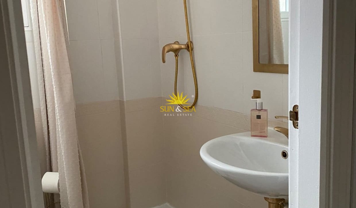 2 camera da letto Appartamento da affittare in Orihuela Costa con piscina garage - 1.050 € (Rif: 10140189)