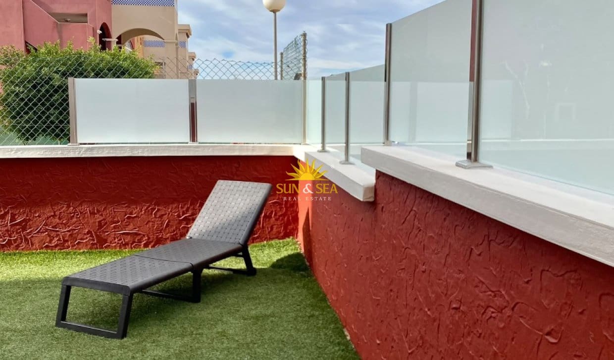 2 camera da letto Appartamento da affittare in Orihuela Costa con piscina garage - 1.050 € (Rif: 10140189)