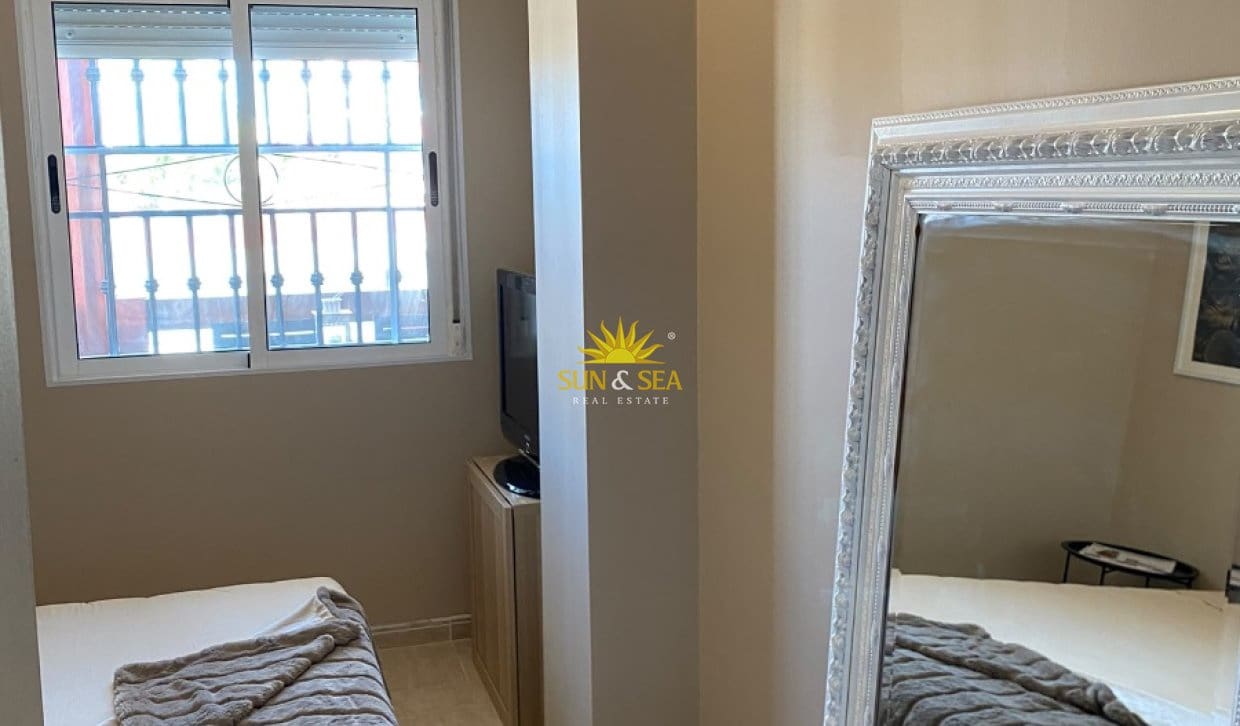 2 camera da letto Appartamento da affittare in Orihuela Costa con piscina garage - 1.050 € (Rif: 10140189)