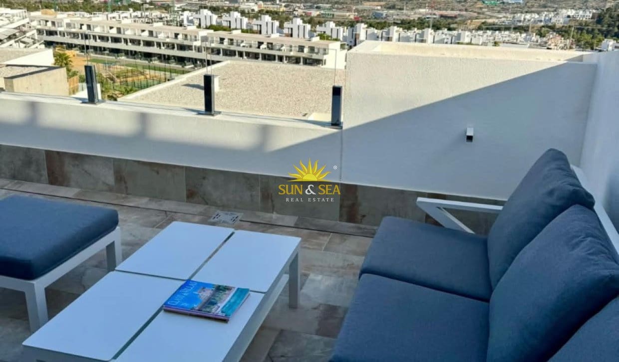 Apartamento de 2 habitaciones en Finestrat en alquiler con piscina garaje - 1.600 € (Ref: 10140348)