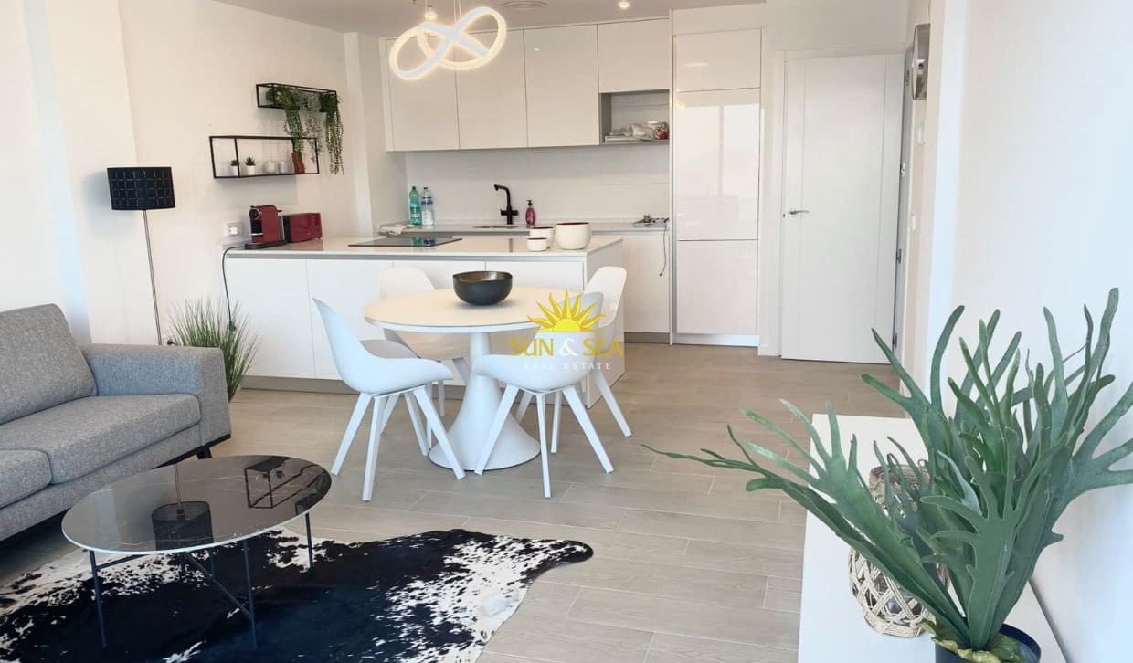 Apartamento de 2 habitaciones en Finestrat en alquiler con piscina garaje - 1.600 € (Ref: 10140348)