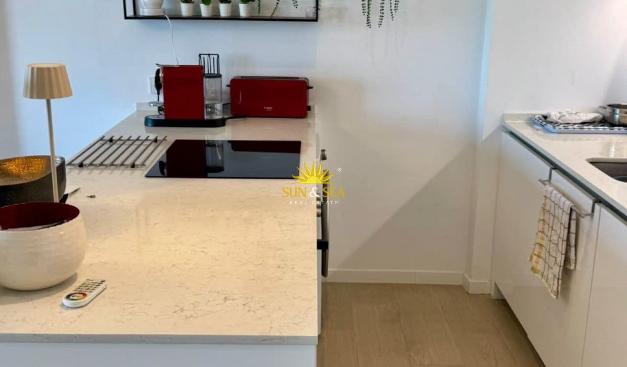 Apartamento de 2 habitaciones en Finestrat en alquiler con piscina garaje - 1.600 € (Ref: 10140348)