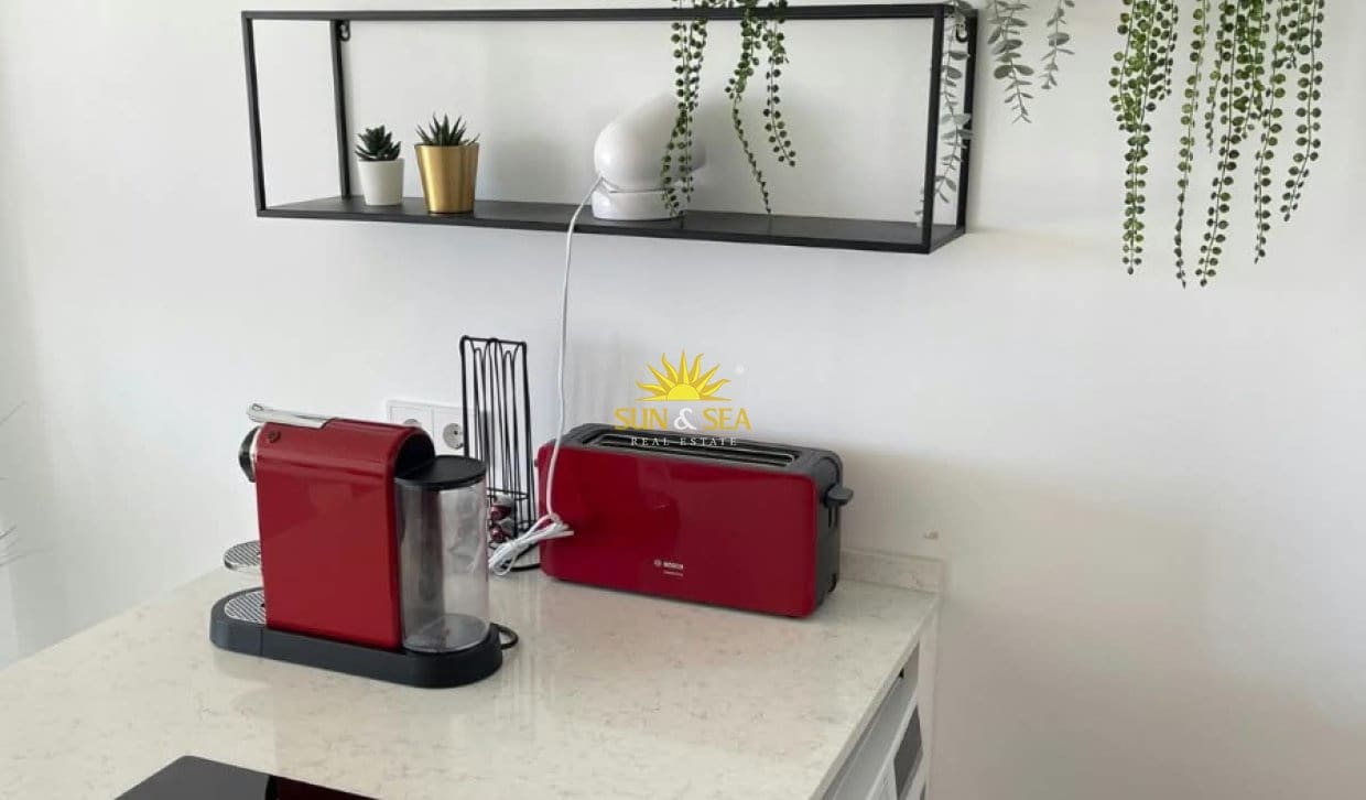 Apartamento de 2 habitaciones en Finestrat en alquiler con piscina garaje - 1.600 € (Ref: 10140348)