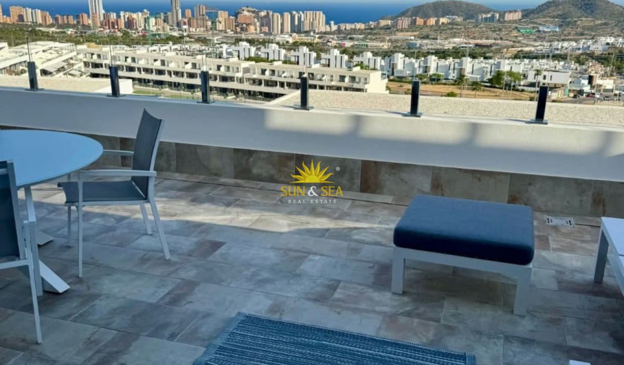 Apartamento de 2 habitaciones en Finestrat en alquiler con piscina garaje - 1.600 € (Ref: 10140348)