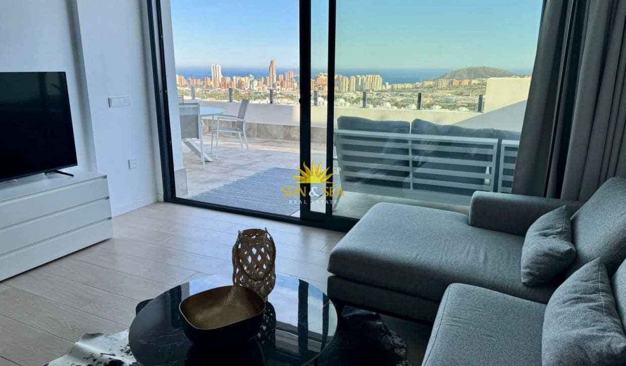Apartamento de 2 habitaciones en Finestrat en alquiler con piscina garaje - 1.600 € (Ref: 10140348)