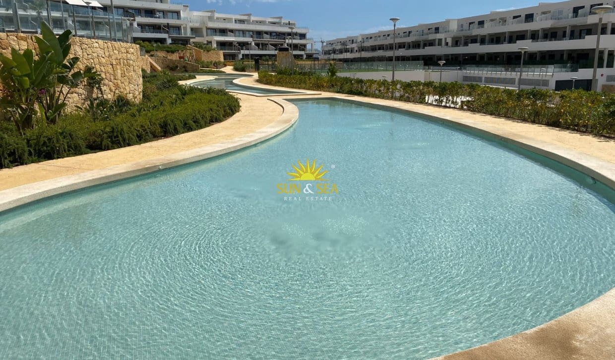 Apartamento de 2 habitaciones en Finestrat en alquiler con piscina garaje - 1.600 € (Ref: 10140348)