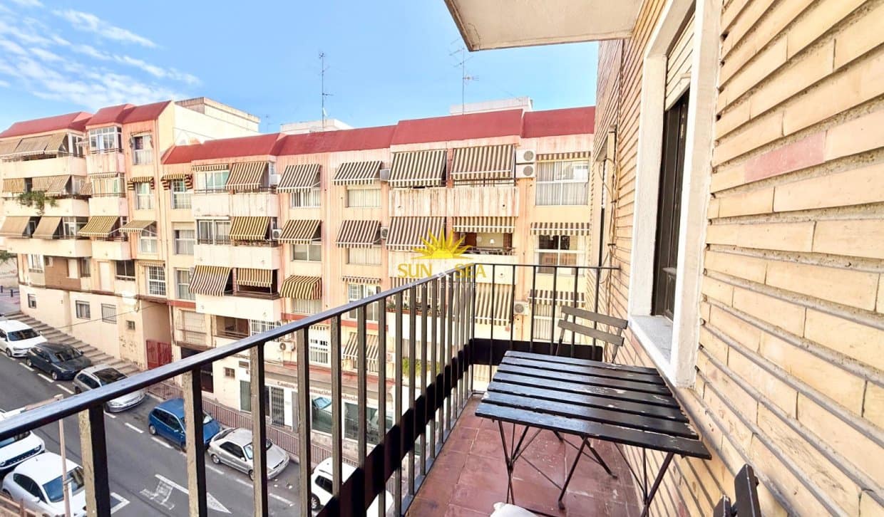 3 sypialnia Apartament do wynajęcia w Miasto Alicante / Alacant - 1 050 € (Ref: 10140349)