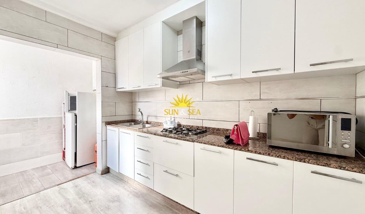 3 sypialnia Apartament do wynajęcia w Miasto Alicante / Alacant - 1 050 € (Ref: 10140349)