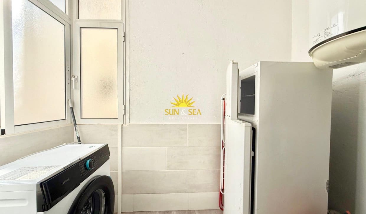 3 sypialnia Apartament do wynajęcia w Miasto Alicante / Alacant - 1 050 € (Ref: 10140349)