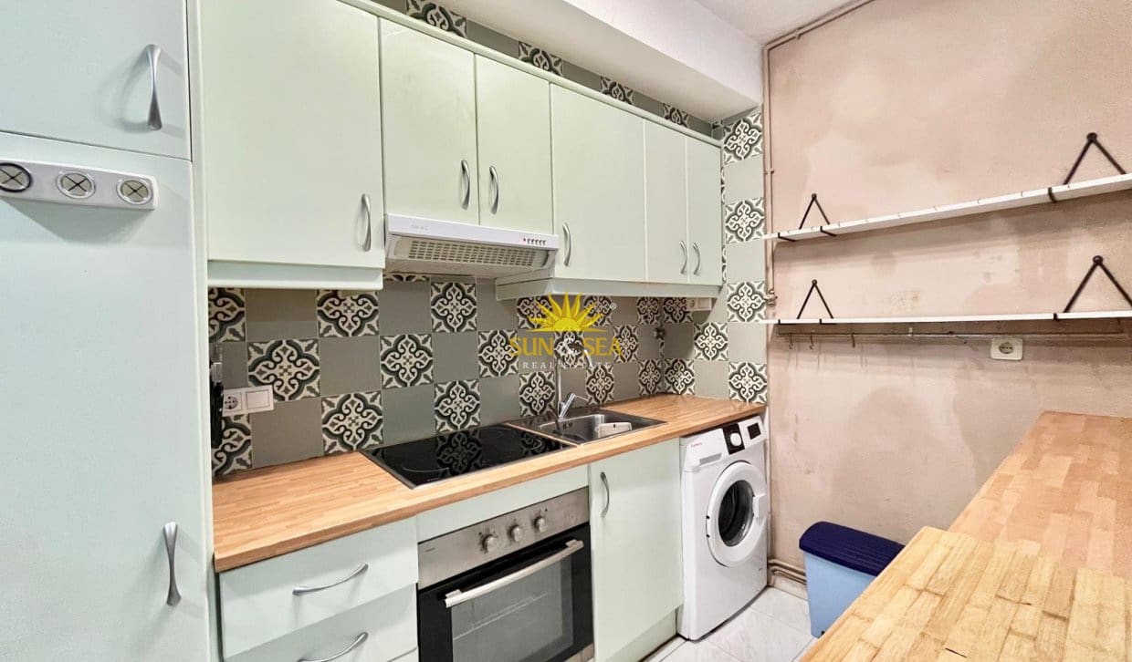 1 quarto Apartamento para venda em Torrevieja com piscina - 148 900 € (Ref: 10141349)