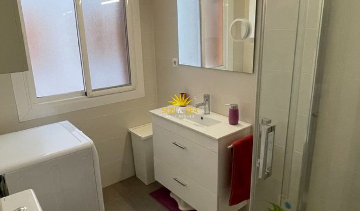 2 makuuhuone Huoneisto vuokrattavana paikassa Santiago de la Ribera mukana uima-altaan 
autotalli - 850 € (Ref: 10145061)