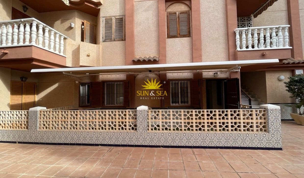2 makuuhuone Huoneisto vuokrattavana paikassa Santiago de la Ribera mukana uima-altaan 
autotalli - 850 € (Ref: 10145061)