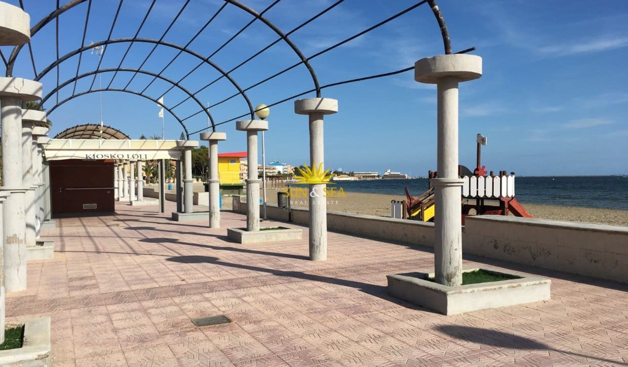 2 makuuhuone Huoneisto vuokrattavana paikassa Santiago de la Ribera mukana uima-altaan 
autotalli - 850 € (Ref: 10145061)
