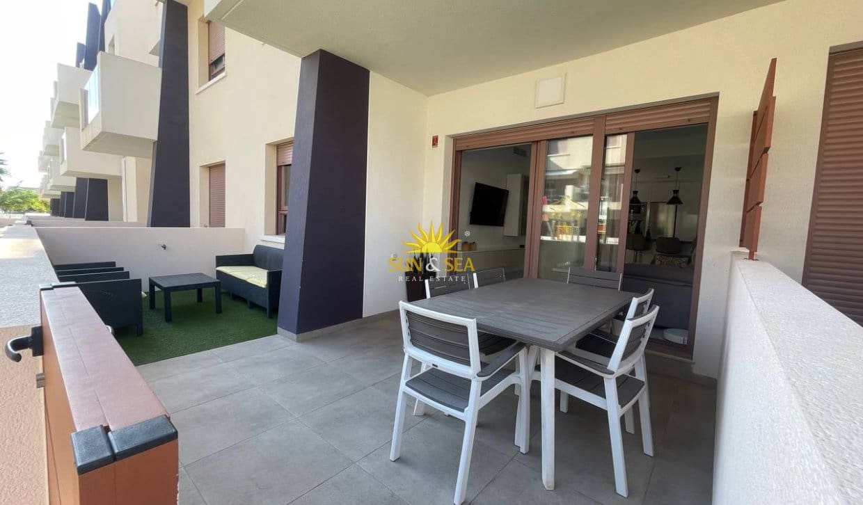 2 bedroom Apartment for holiday rental in Pilar de la Horadada with pool - € 1,000 (Ref: 10145063)