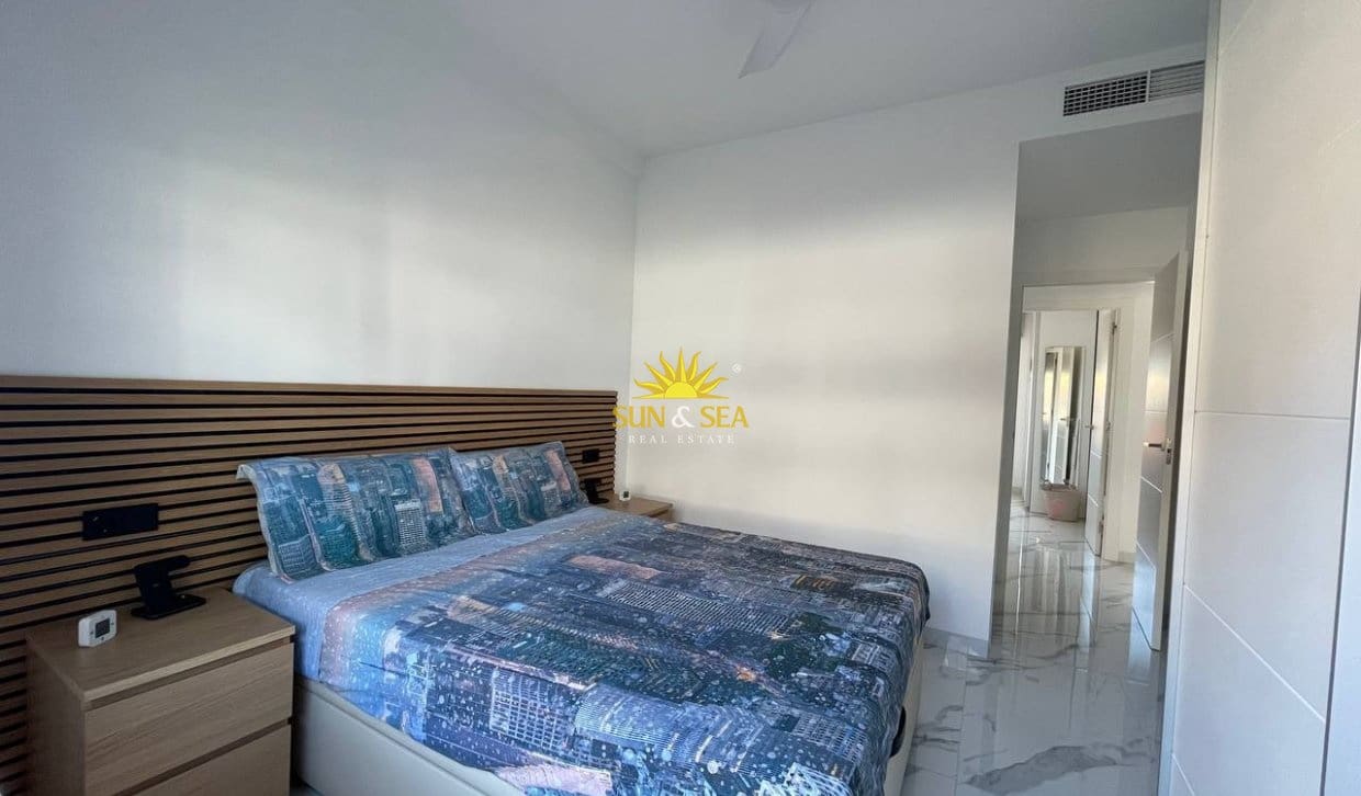 2 bedroom Apartment for holiday rental in Pilar de la Horadada with pool - € 1,000 (Ref: 10145063)