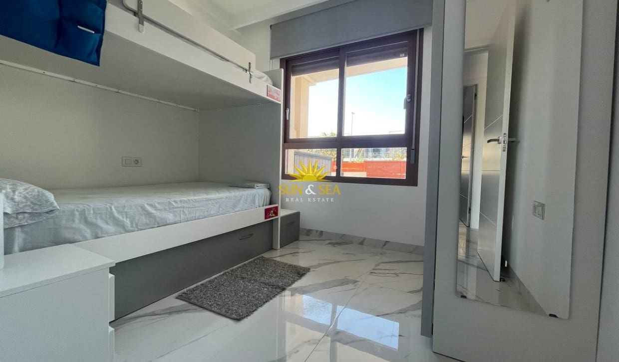 2 bedroom Apartment for holiday rental in Pilar de la Horadada with pool - € 1,000 (Ref: 10145063)